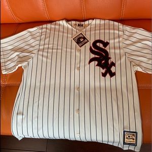 Majestic throwback Chicago white Sox jersey